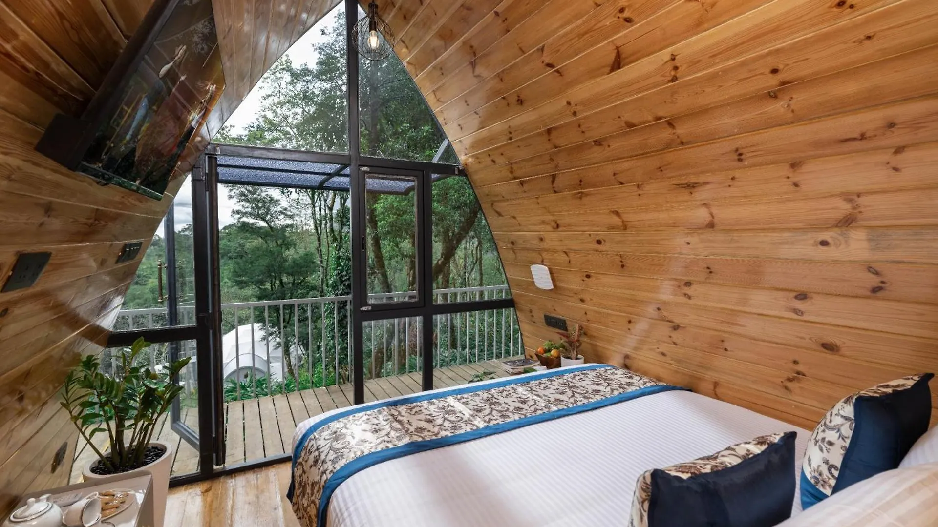 Vanani Resort And Caravan Park Udumbanshola Indie